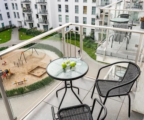 Apartmanhotel B12 By Marina - Old Town 4*