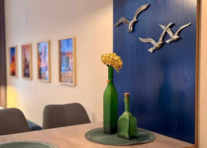 B12 By Marina - Old Town