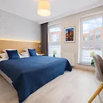 B12 By Marina - Old Town Aparthotel