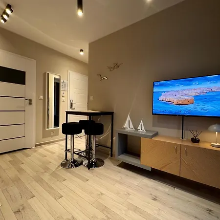 B12 By Marina - Old Town Aparthotel