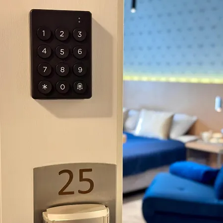 B12 By Marina - Old Town