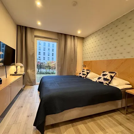 B12 By Marina - Old Town Aparthotel