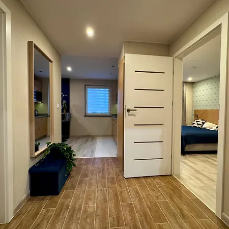 B12 By Marina - Old Town Aparthotel Danzica