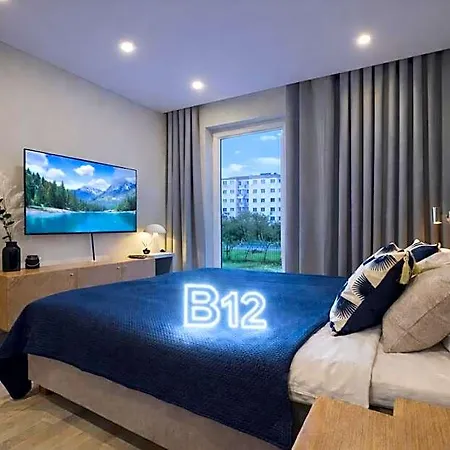 B12 By Marina - Old Town