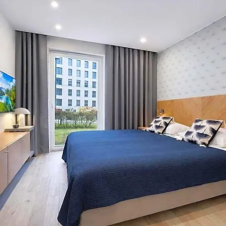 B12 By Marina - Old Town Aparthotel