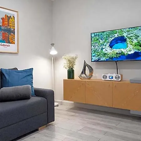 B12 By Marina - Old Town Aparthotel