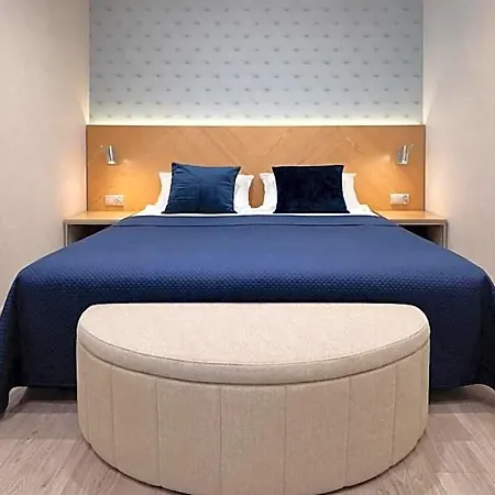 Aparthotel B12 By Marina - Old Town 4*