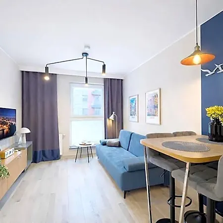 B12 By Marina - Old Town Aparthotel