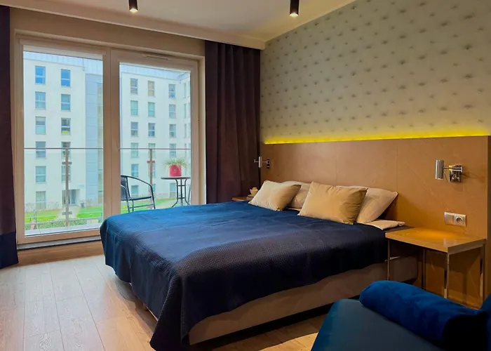 B12 By Marina - Old Town Aparthotel Danzica