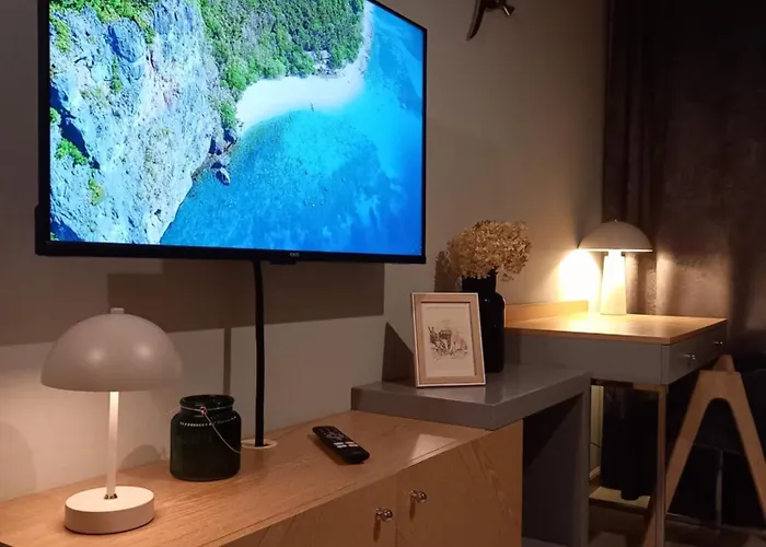 B12 By Marina - Old Town Апарт-отель