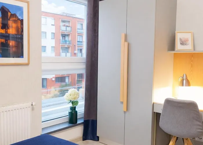 B12 By Marina - Old Town Aparthotel Danzica